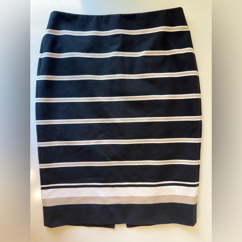 WHITE HOUSE BLACK MARKET STRIPED LINED PENCIL SKIRT BLK/WHT/CREAM SZ 2